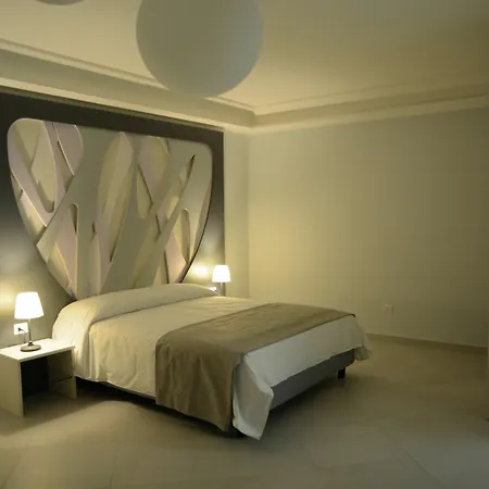 Dioniso's Luxury Municipio Apartment *