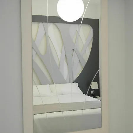Dioniso's Luxury Municipio Apartment Naples