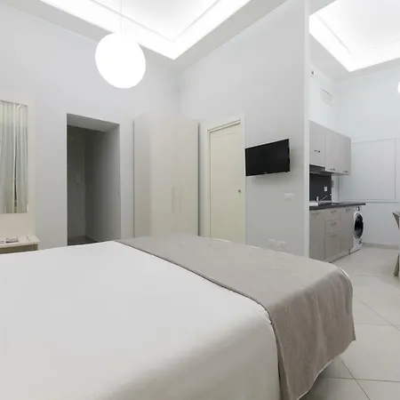 Dioniso's Luxury Municipio Apartment *